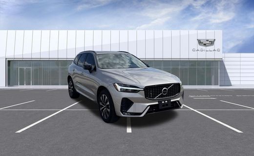 2025 Volvo XC60 Plus Dark