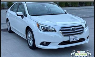 2017 Subaru Legacy Premium ES