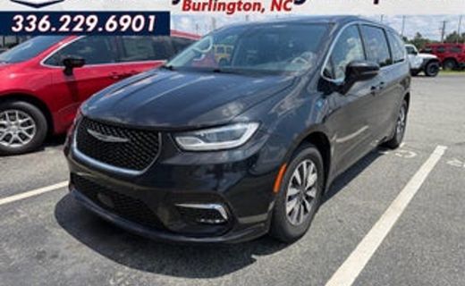 2023 Chrysler Pacifica Touring L