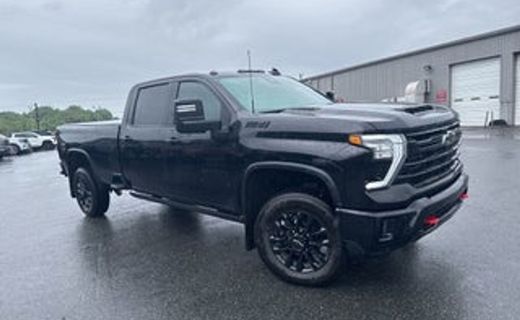 2025 Chevrolet Silverado HD LTZ