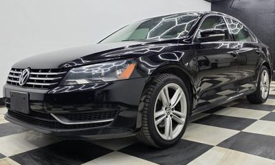 2014 Volkswagen Passat SE