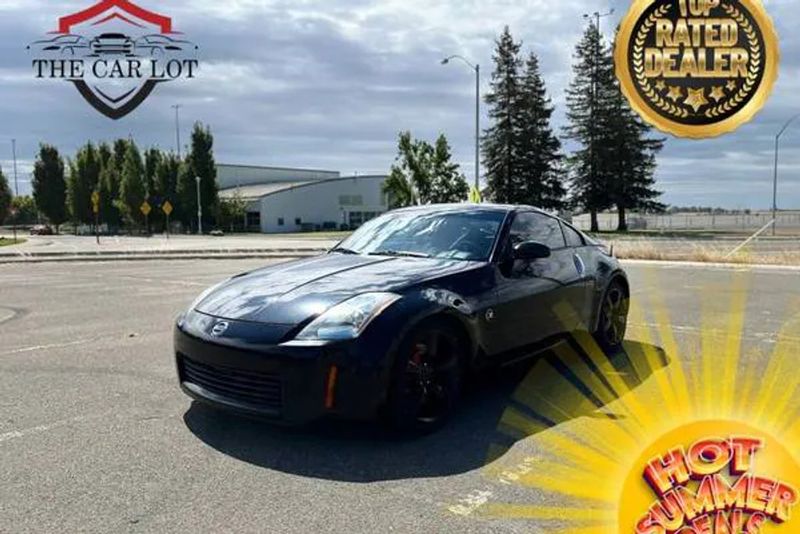 2005 Nissan 350Z — a typically priced live listing