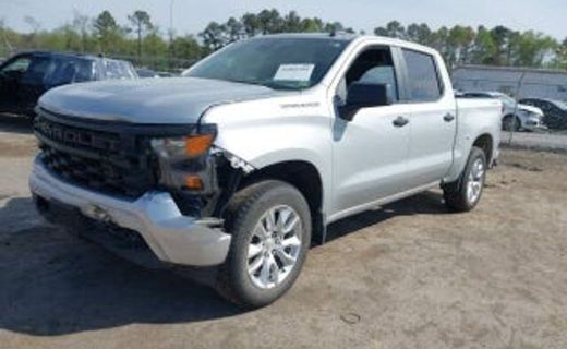 2022 Chevrolet Silverado Custom