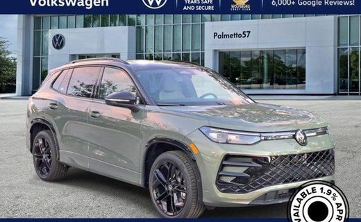 2026 Volkswagen Tiguan SE Black