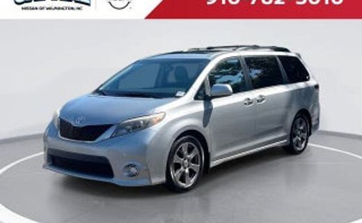 2018 Toyota Sienna LE