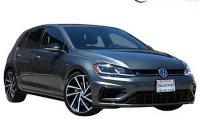 2019 Volkswagen Golf R Base