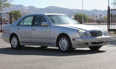 2001 Mercedes-Benz E-Class 320