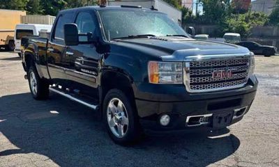 2012 GMC Sierra Denali