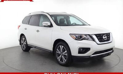 2020 Nissan Pathfinder S