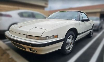 1990 Buick Reatta Convertible