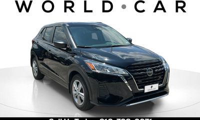 2025 Nissan Kicks Play S