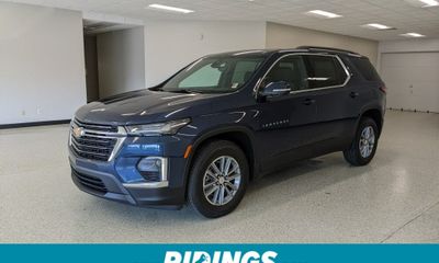 2023 Chevrolet Traverse LT