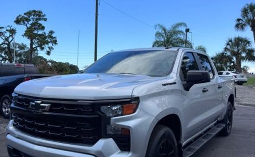 2022 Chevrolet Silverado Custom