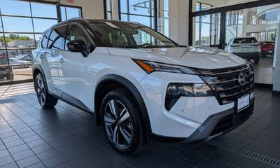 2025 Nissan Rogue SL