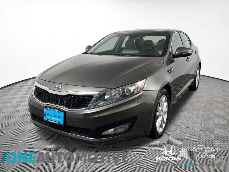 2012 Kia Optima — a typically priced live listing