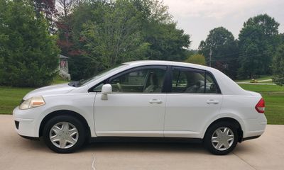 2008 Nissan Versa 18 S