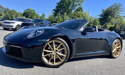 2021 Porsche 911 Carrera Cabriolet 4