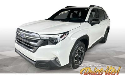 2025 Subaru Forester Premium Base