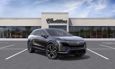 2026 Cadillac Optiq Luxury 2