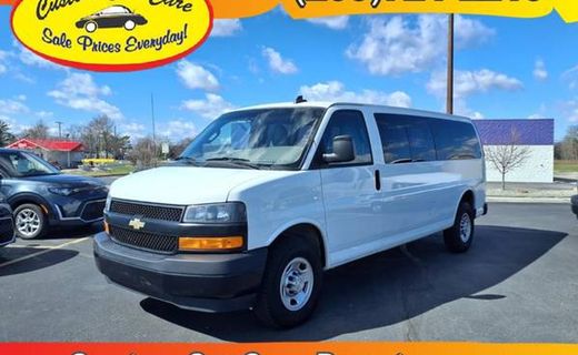 2022 Chevrolet Express LS EXT