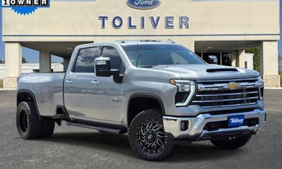 2025 Chevrolet Silverado HD LTZ