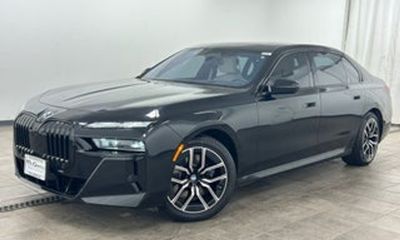 2023 BMW 760i xDrive
