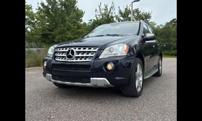 2010 Mercedes-Benz M-Class ML550 4 Matic