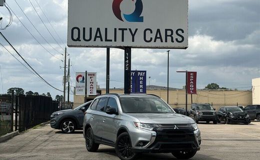 2020 Mitsubishi Outlander SE