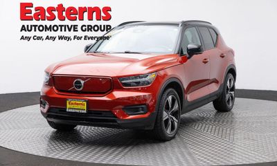 2022 Volvo XC40 Recharge Level 2