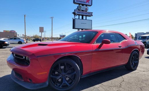 2015 Dodge Challenger SXT Plus