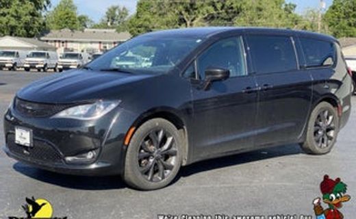 2017 Chrysler Pacifica Touring L