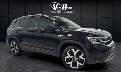 2022 Volkswagen Taos 4Motion SEL