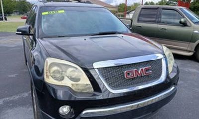 2011 GMC Acadia SLT 1