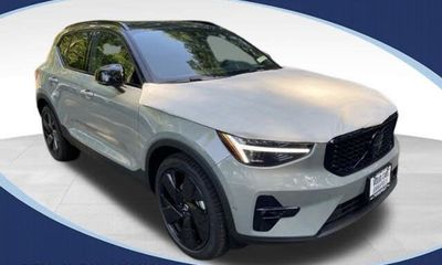2026 Volvo XC40 Ultra Black Edition