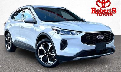 2025 Ford Escape ST Line Select