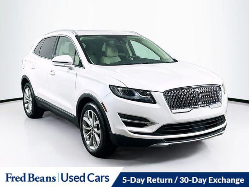 2019 Lincoln MKC — a typically priced live listing