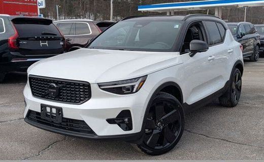 2026 Volvo XC40 Ultra Black Edition