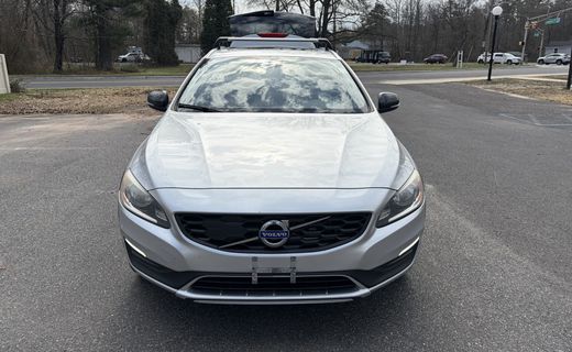 2017 Volvo V60CC Premier