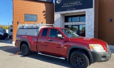 2006 Mitsubishi Raider Durocross