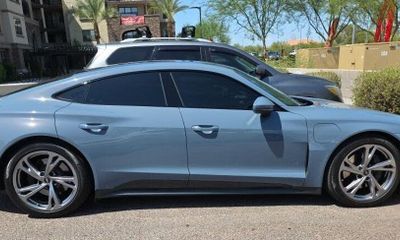 2024 Audi E-Tron GT Quattro Premium Plus