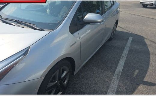 2021 Toyota Prius LE