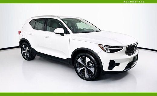 2025 Volvo XC40 Plus Bright