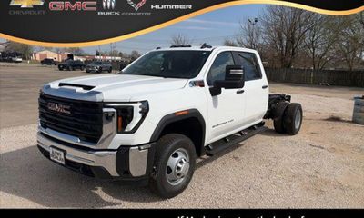 2026 GMC Sierra HD Pro