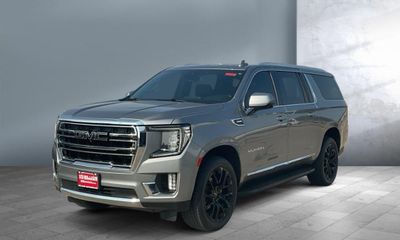 2023 GMC Yukon XL SLT