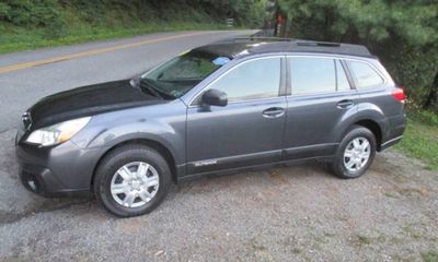 2014 Subaru Outback Base