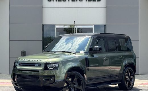 2026 Land Rover Defender 110 SE