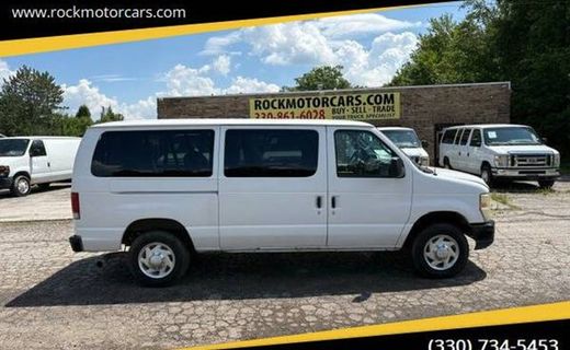 2010 Ford E-350 Econoline