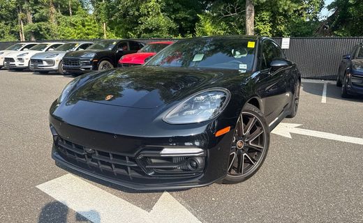 2023 Porsche Panamera GTS