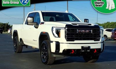 2025 GMC Sierra HD AT4