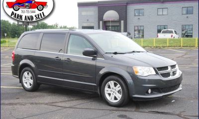 2012 Dodge Grand Caravan Crew